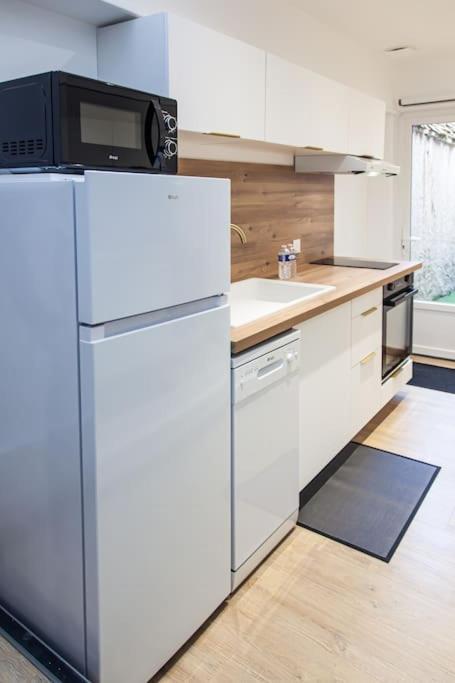 L'Escapade-Hypercentre-Parking Prive-Refait A Neuf Apartman Châteauroux Kültér fotó