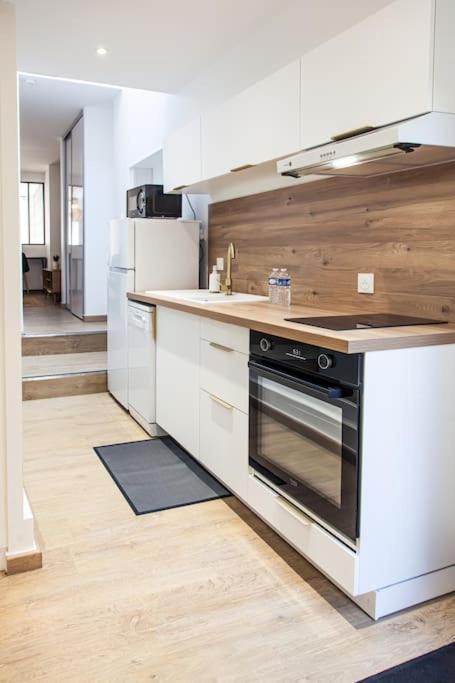 L'Escapade-Hypercentre-Parking Prive-Refait A Neuf Apartman Châteauroux Kültér fotó